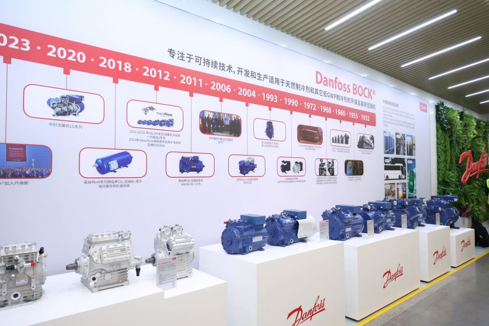 1590535c7ec3d8bd4fdd881a8508e009.png 1590535c7ec3d8bd4fdd881a8508e009.png